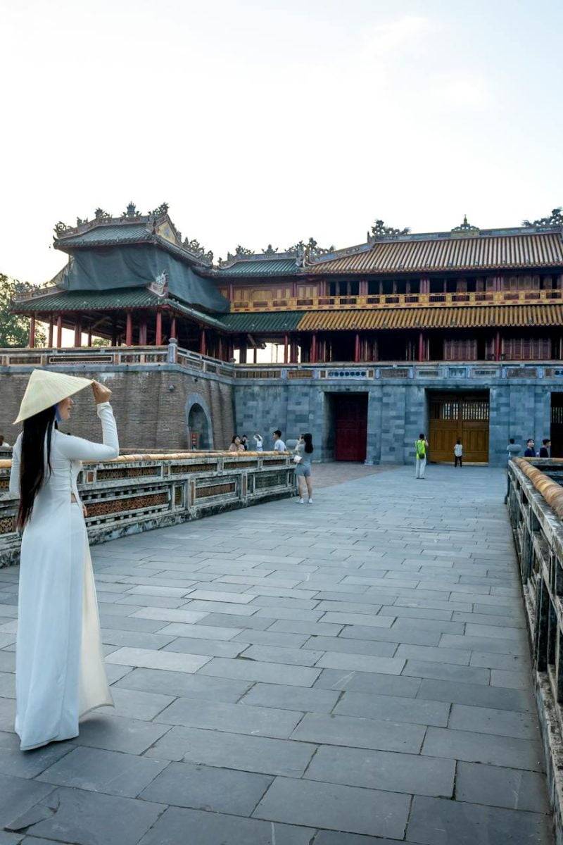 Hue_pexels-quang-nguyen-vinh-6710708