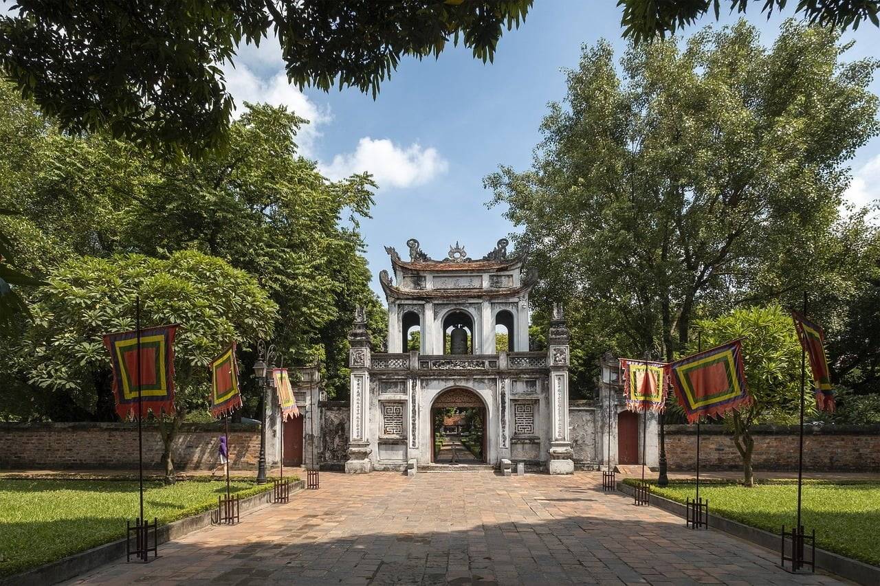 the memorial of literature, quoc tu giam, university