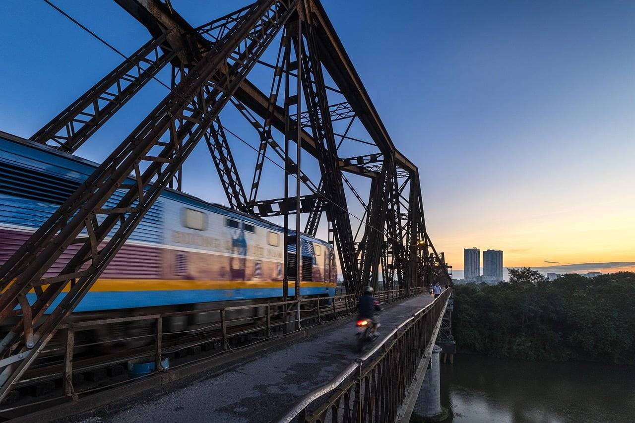 long bien hanoi vietnam bridge 7154930