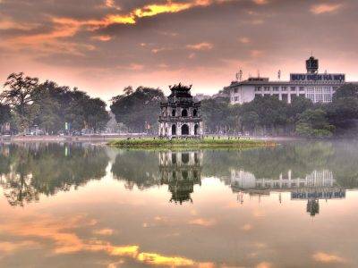 Hoan Kiem Lake, Hanoi, Vietnam