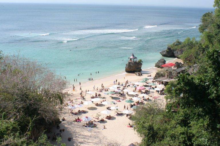 Uluwatu beach